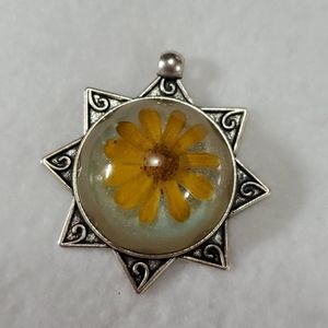 Star flower pendant with chain